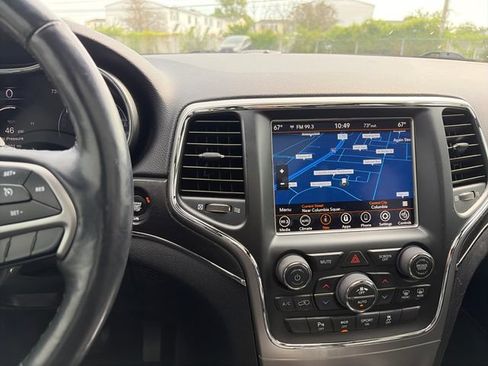 Used 2018 Jeep Grand Cherokee Limited w/ Luxury Group II AWD/4WD image 30