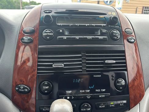 Used 2005 Toyota Sienna FWD image 31