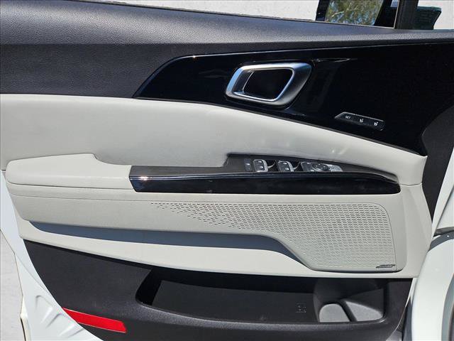 Used 2022 Kia Carnival SX Prestige FWD image 11