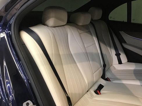 Used 2022 Mercedes-Benz E 350 4MATIC Sedan w/ AMG Line Exterior image 18