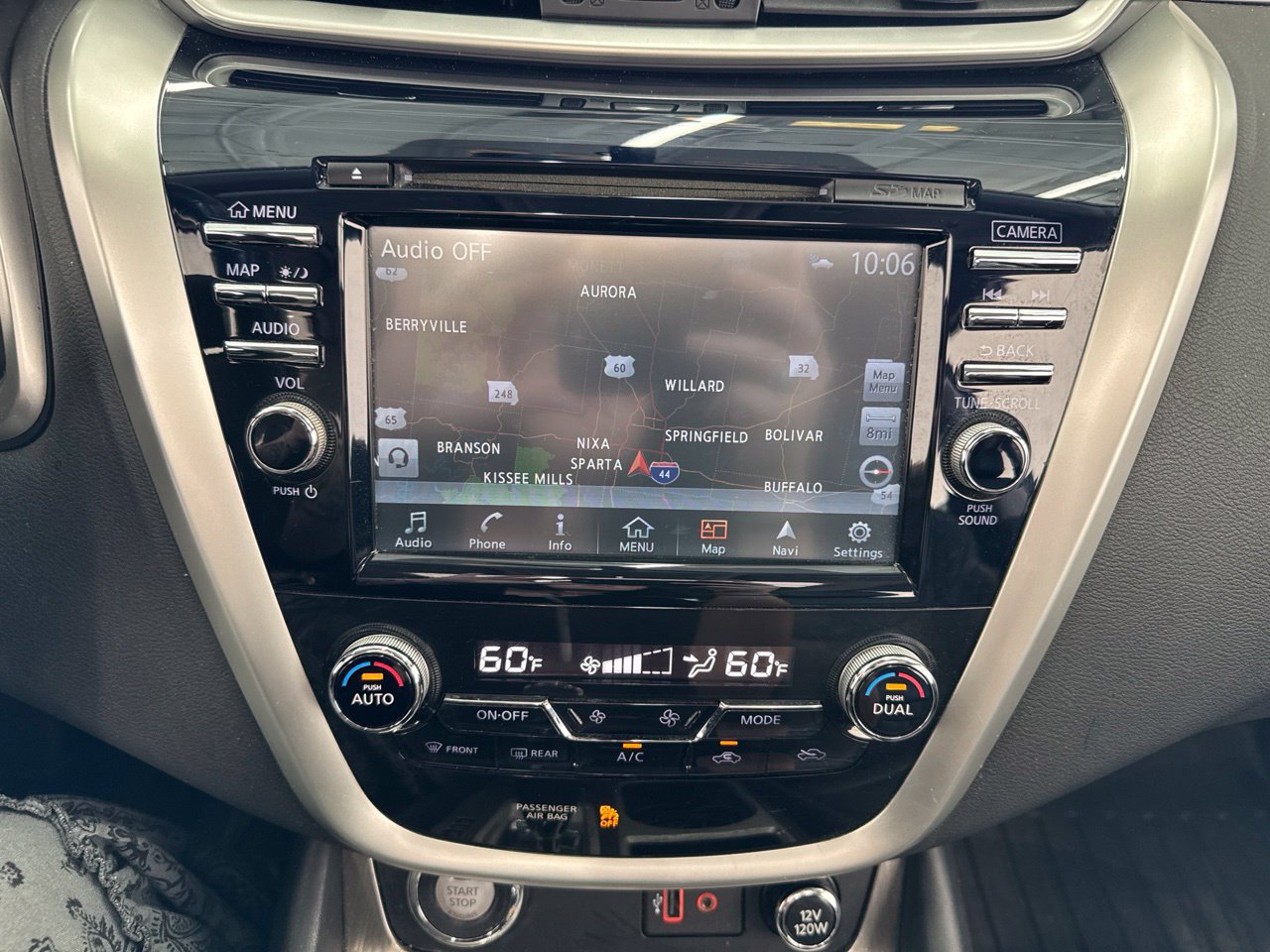 Used 2018 Nissan Murano Platinum w/ Cargo Package FWD image 24