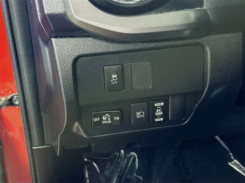 Used 2020 Toyota Tacoma TRD Sport image 21