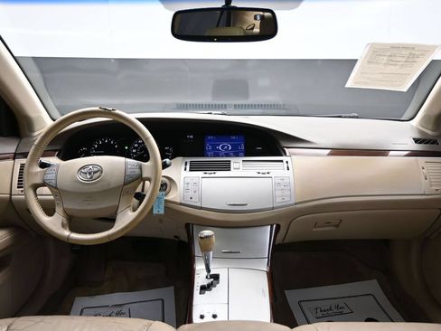 Used 2009 Toyota Avalon FWD image 13