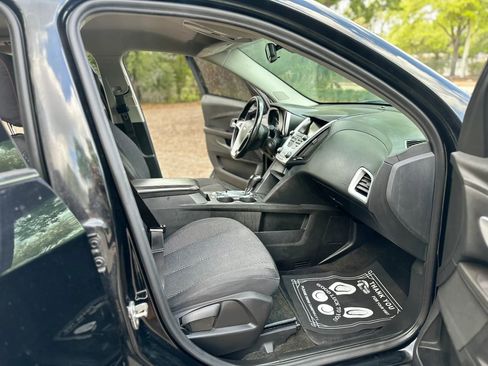 Used 2017 Chevrolet Equinox LT w/ Convenience Package FWD image 7
