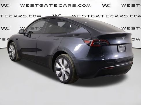 Used 2024 Tesla Model Y Long Range RWD image 42