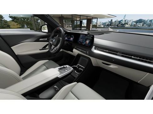 New 2026 BMW X2 xDrive28i w/ Technology Package image 14