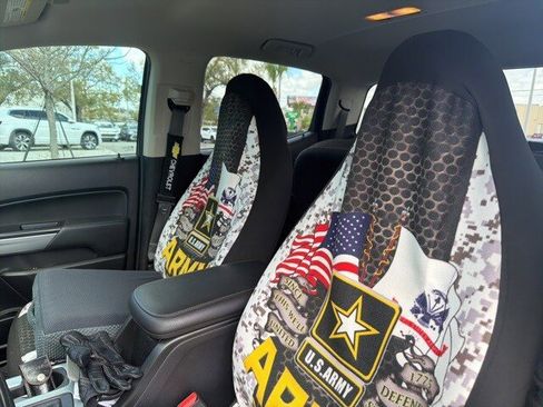 Used 2019 Chevrolet Colorado LT image 11