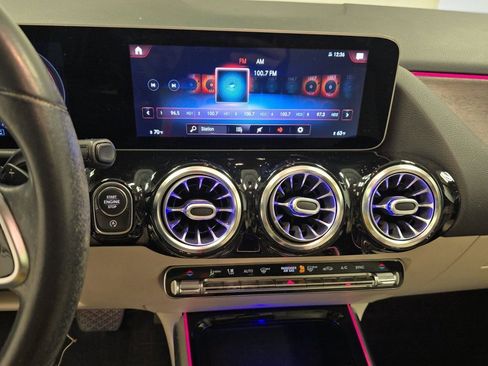 Used 2021 Mercedes-Benz GLA 250 w/ Premium Package image 6