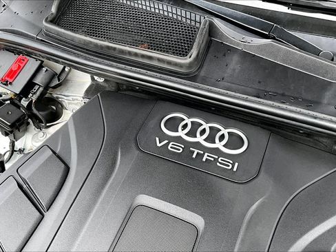 Used 2018 Audi Q7 3.0T Prestige w/ Prestige Package AWD/4WD image 33