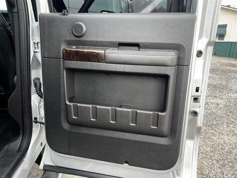 Used 2013 Ford F350 Platinum w/ FX4 Off Road Pkg image 29