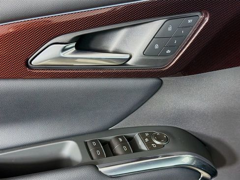 New 2026 Chevrolet Traverse RS w/ LPO, Floor Liner Package AWD/4WD image 16