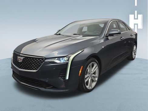 Used 2022 Cadillac CT4 Luxury w/ Sun And Sound Package RWD image 4