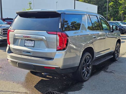 Used 2024 GMC Yukon Denali w/ Advanced Technology Package AWD/4WD image 5