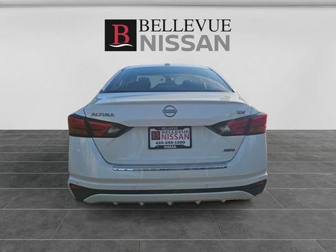 Used 2023 Nissan Altima 2.5 SV AWD/4WD image 6
