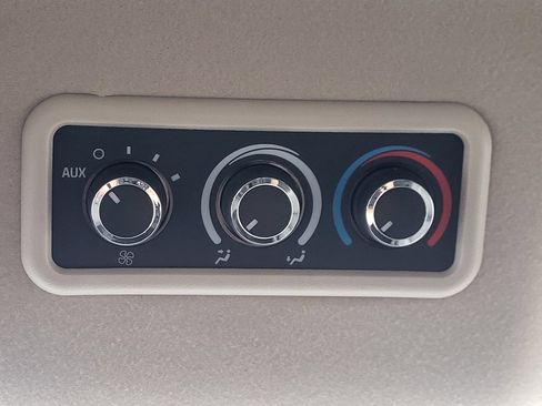 Used 2023 Chevrolet Express 3500 LS RWD image 20