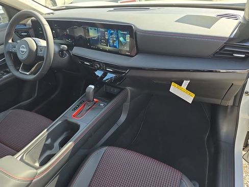 New 2026 Nissan Kicks SR image 11