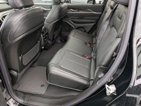 New 2026 Jeep Grand Cherokee Limited Reserve image 25