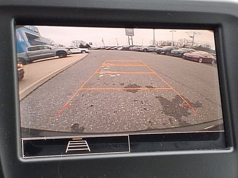 Used 2023 Chevrolet Equinox LT image 18