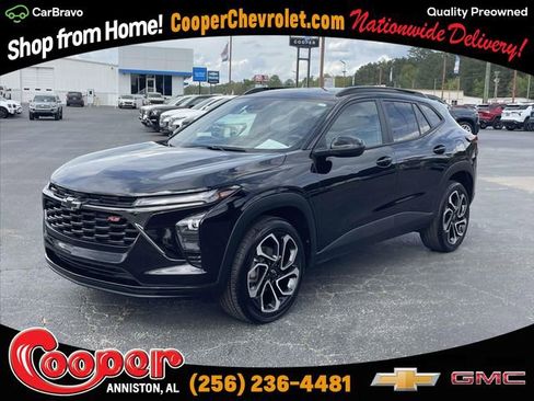 Certified 2025 Chevrolet Trax RS w/ Driver Confidence Package image 1