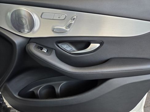 Used 2019 Mercedes-Benz GLC 300 image 21