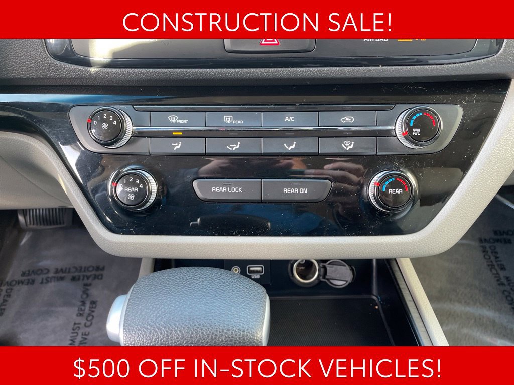 Used 2020 Kia Sedona LX FWD image 21