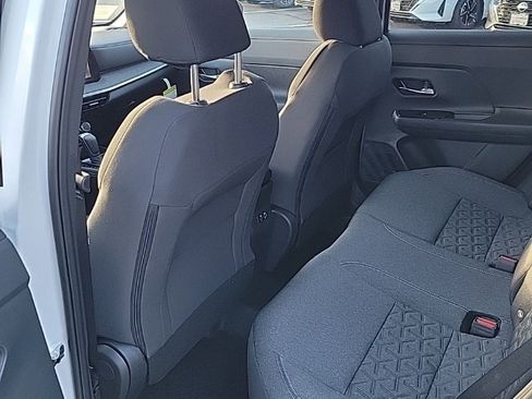 Used 2025 Nissan Kicks SV w/ Charging Package image 23