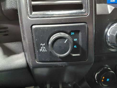 Used 2020 Ford F150 XLT w/ Equipment Group 302A Luxury AWD/4WD image 33