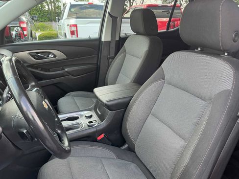 Used 2020 Chevrolet Traverse LT FWD image 22