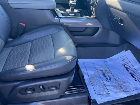 Used 2024 Chevrolet Silverado 1500 ZR2 image 31