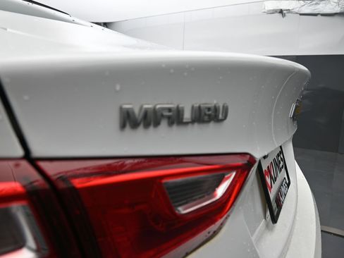 Used 2022 Chevrolet Malibu LS image 15