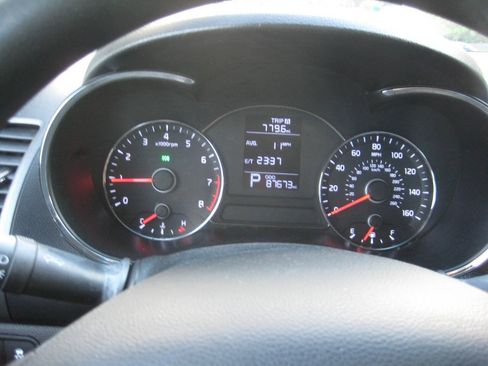Used 2014 Kia Forte LX FWD image 21