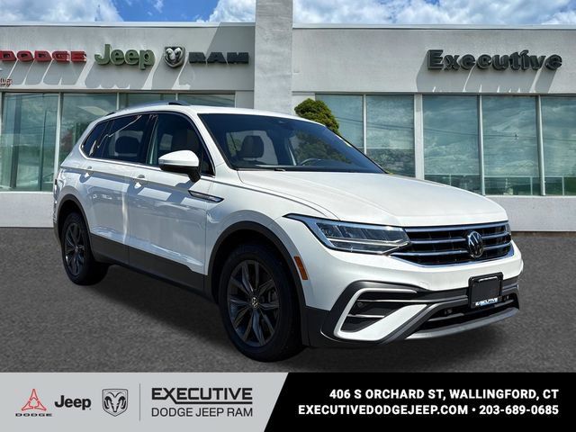 Used 2023 Volkswagen Tiguan SE AWD/4WD image 5