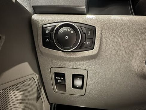 Used 2016 Ford F150 XLT w/ Equipment Group 301A Mid AWD/4WD image 15
