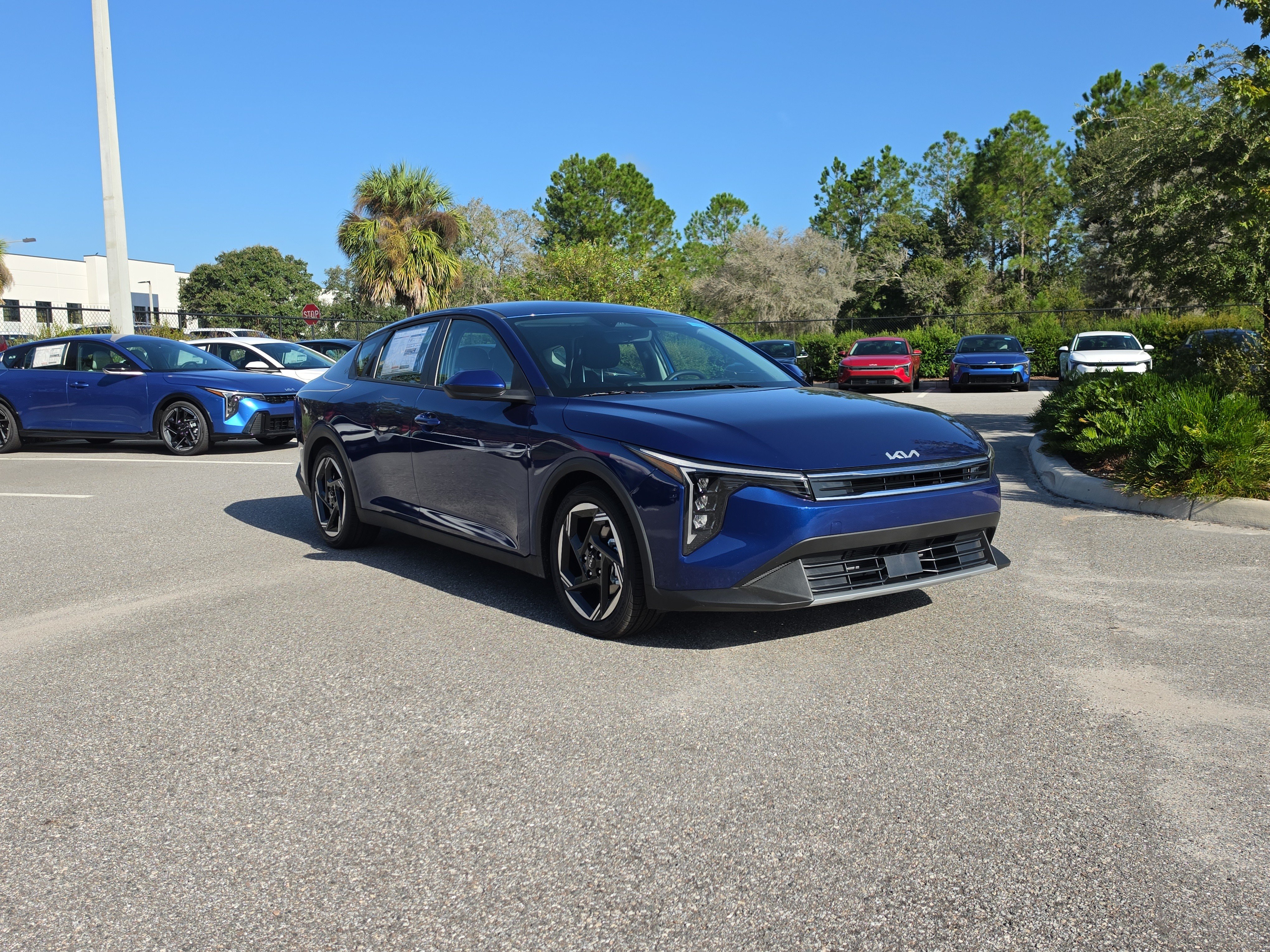 New 2026 Kia K4 EX FWD image 2