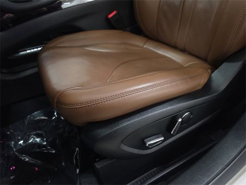 Used 2022 Lincoln Nautilus Reserve w/ Equipment Group 201A image 26