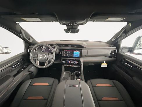 New 2026 GMC Sierra 2500 AT4 w/ AT4 Premium Plus Package AWD/4WD image 13