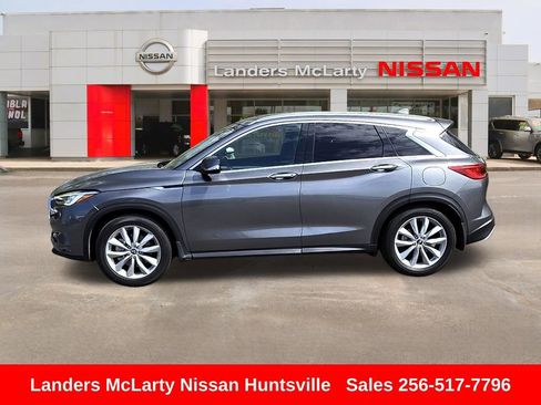 Used 2019 INFINITI QX50 Essential w/ Premium Heat Package image 8