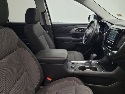 Used 2018 Chevrolet Traverse LS AWD/4WD image 21