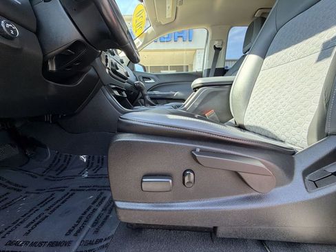 Used 2020 Chevrolet Colorado Z71 AWD/4WD image 14