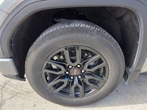 Used 2024 GMC Sierra 1500 Elevation AWD/4WD image 7