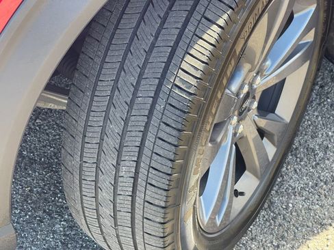 Used 2023 Ford Explorer XLT w/ Equipment Group 202A image 40