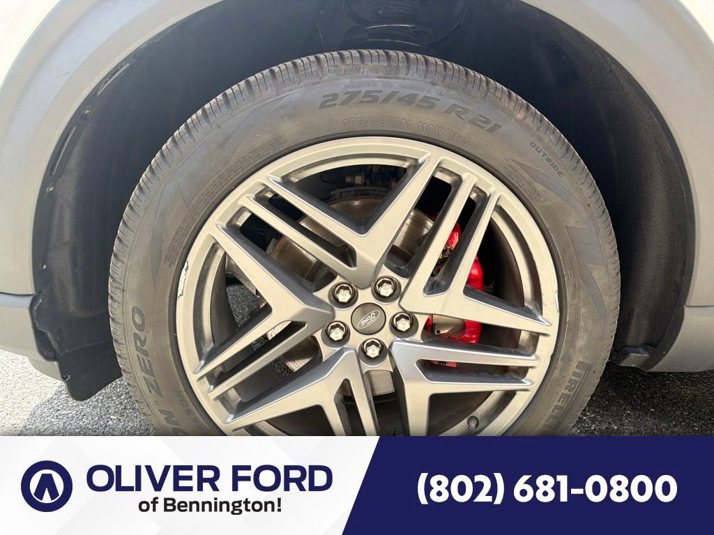 Used 2026 Ford Explorer ST-Line w/ ST-Line Street Pack AWD/4WD image 11