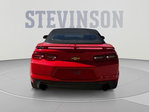 Used 2020 Chevrolet Camaro LT RWD image 4