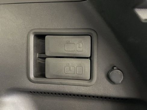 Used 2024 Chevrolet Equinox LT image 26