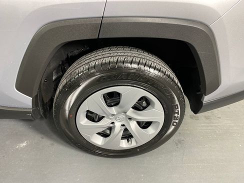 Certified 2023 Toyota RAV4 LE image 25