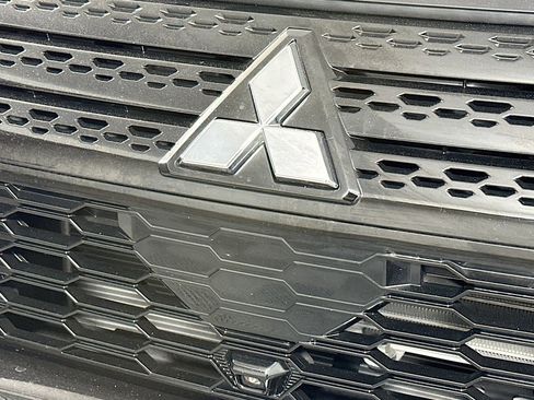 Used 2025 Mitsubishi Eclipse Cross SEL image 15