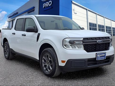 Used 2024 Ford Maverick XLT w/ Equipment Group 300A Standard image 1