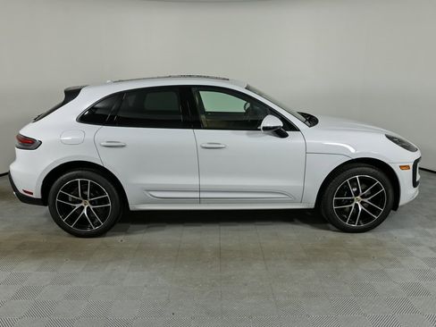 New 2025 Porsche Macan image 27