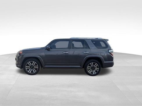 Used 2014 Toyota 4Runner image 5