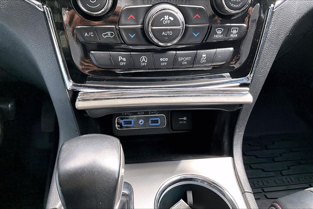 Used 2021 Jeep Grand Cherokee Trailhawk AWD/4WD image 16